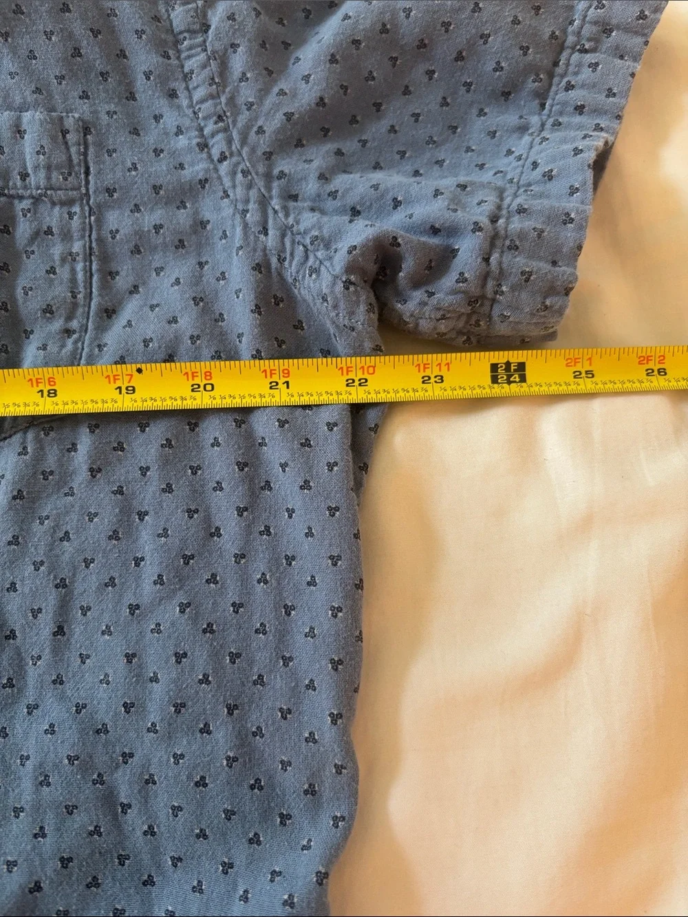 Banana Republic Short-Sleeve Blue Button-Down Shirt Men’s Large